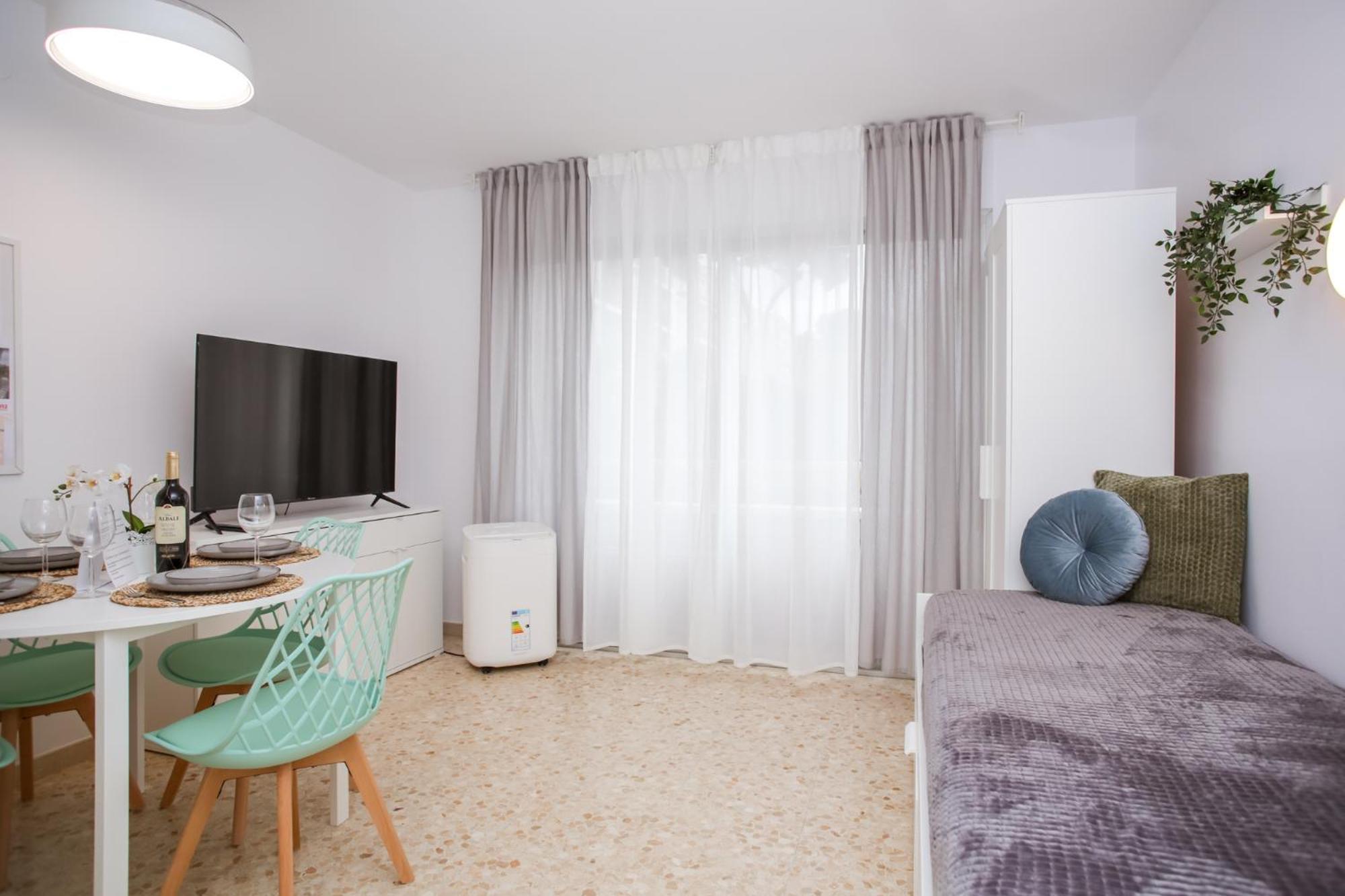 Al14 Estudio A 250 M Playa Fenals, Costa Barava Appartement